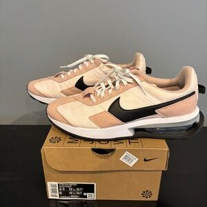 Nike Air Max Pre-Day Sneaker